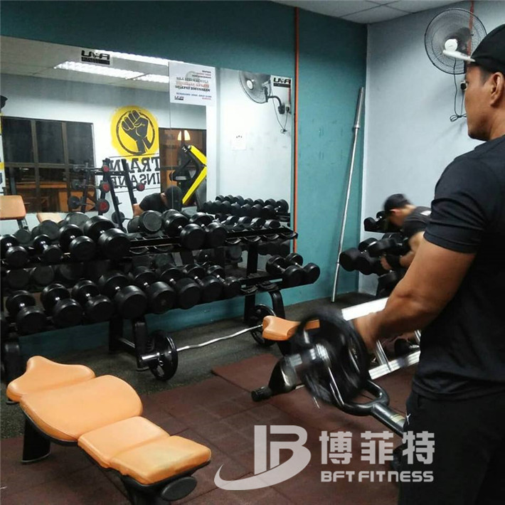 马来西亚哑铃