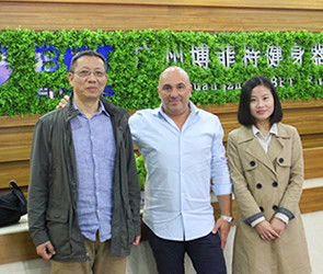 健身器械出口到美国 羞羞漫画18禁商用健身房器材羞羞视频网站免费批发